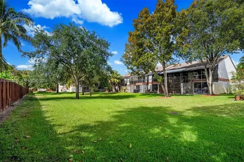 4241 SW 71st Way Davie FL 33314