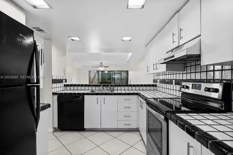 4241 SW 71st Way Davie FL 33314