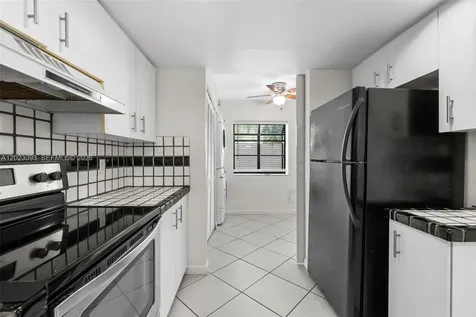 4241 SW 71st Way Davie FL 33314
