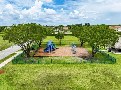 1730 SE 20th Terrace Homestead FL 33035