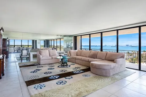 11113 Biscayne Boulevard Miami FL 33181