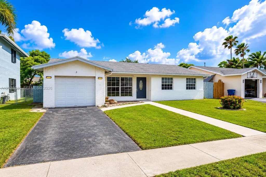 11641 NW 42nd Street Sunrise FL 33323