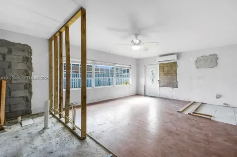 11641 NW 42nd Street Sunrise FL 33323