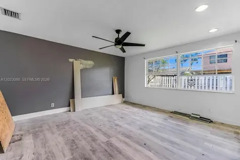 11641 NW 42nd Street Sunrise FL 33323