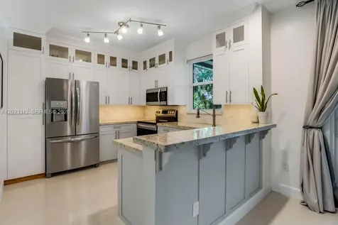 690 NW 159th Lane Pembroke Pines FL 33028