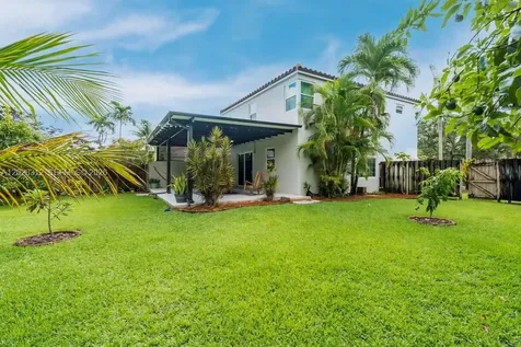 690 NW 159th Lane Pembroke Pines FL 33028
