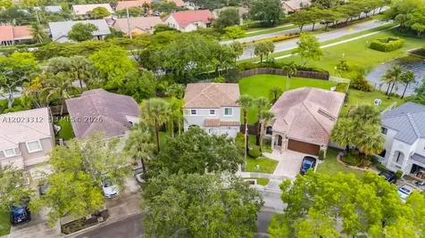 690 NW 159th Lane Pembroke Pines FL 33028