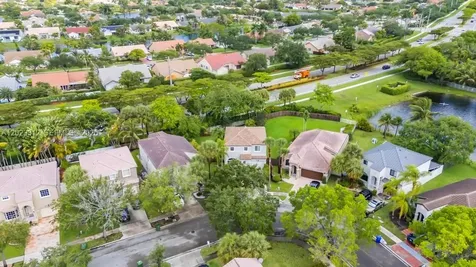 690 NW 159th Lane Pembroke Pines FL 33028