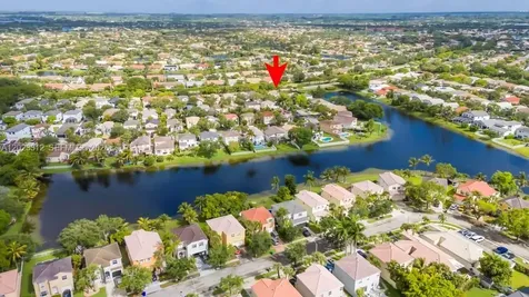690 NW 159th Lane Pembroke Pines FL 33028
