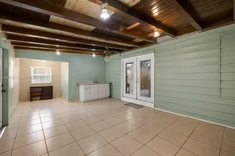 2851 NW 106th Street Miami FL 33147