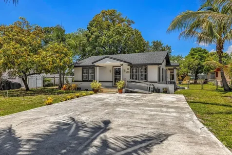2851 NW 106th Street Miami FL 33147