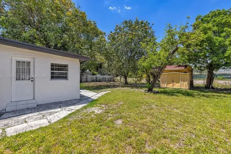 2851 NW 106th Street Miami FL 33147