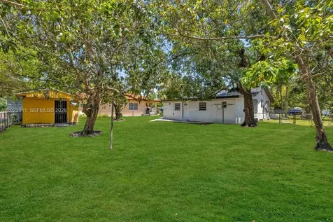 2851 NW 106th Street Miami FL 33147