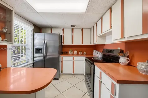 2851 NW 106th Street Miami FL 33147