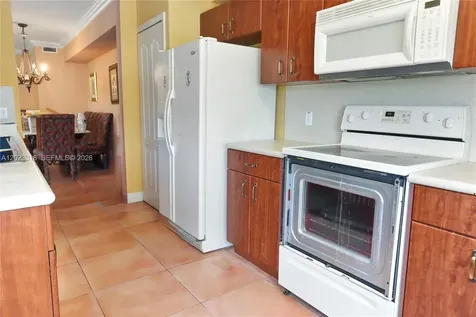 2550 SW 27th Avenue Miami FL 33133