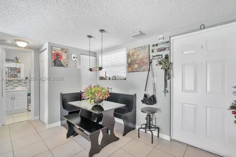 399 NW 72nd Avenue Miami FL 33126