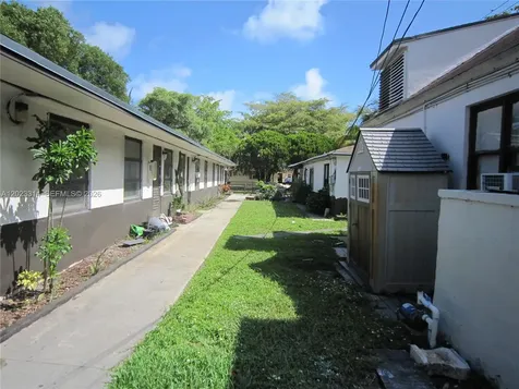 522 N 19th Avenue Hollywood FL 33020