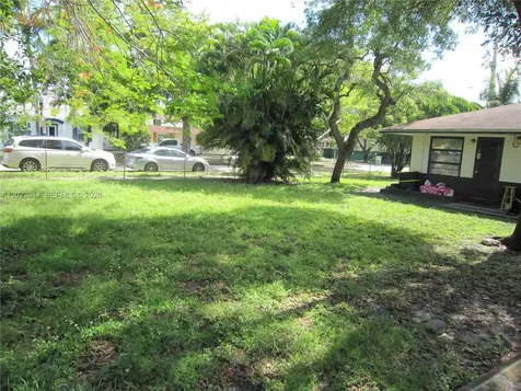 522 N 19th Avenue Hollywood FL 33020