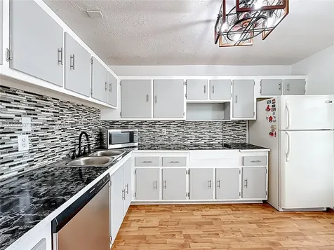 1000 NE 14th Avenue Hallandale Beach FL 33009