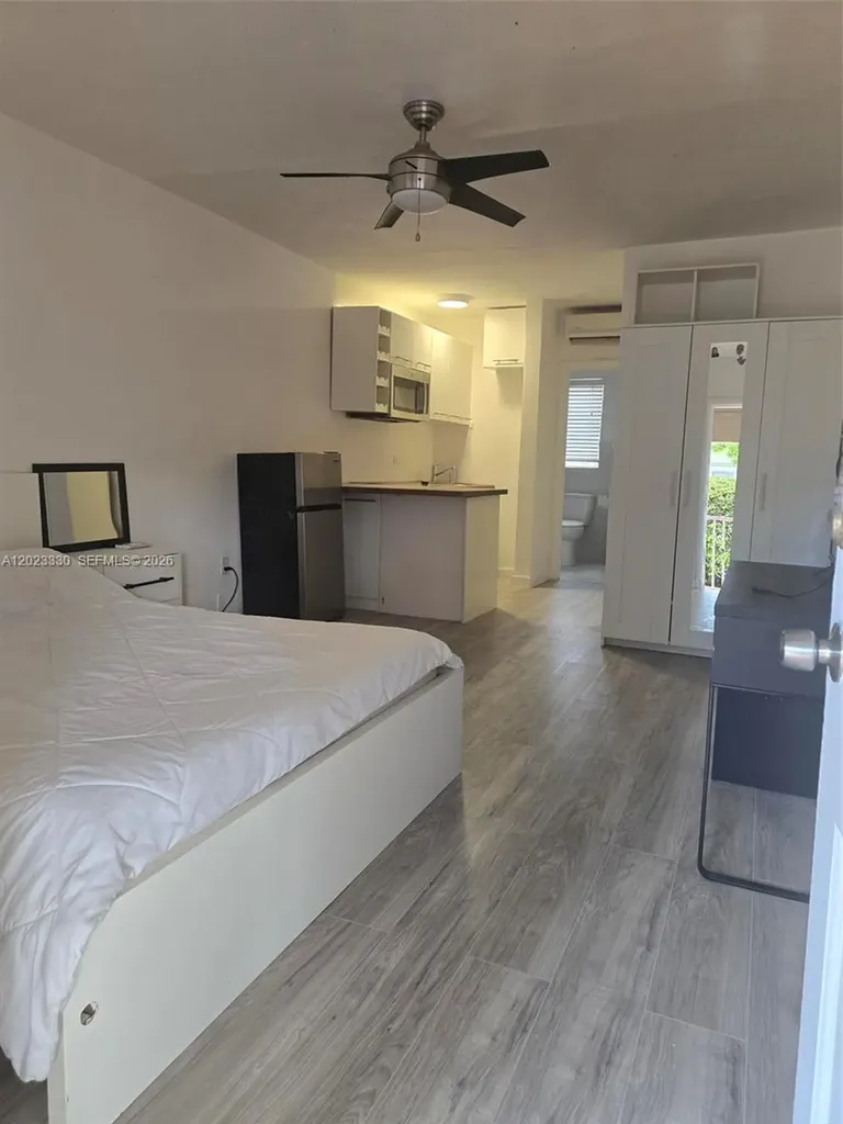 2155 Bay Drive Miami Beach FL 33141