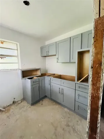 1344 W 10th Street Riviera Beach FL 33404