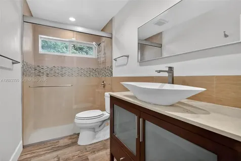 2030 N 57th Terrace Hollywood FL 33021