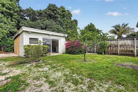 2030 N 57th Terrace Hollywood FL 33021