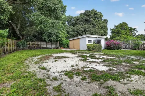 2030 N 57th Terrace Hollywood FL 33021