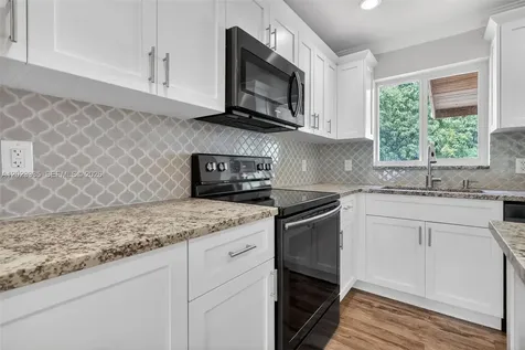 2030 N 57th Terrace Hollywood FL 33021