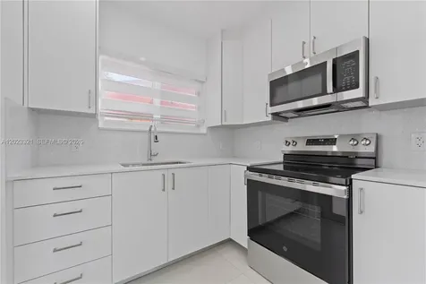 13185 Emerald Drive North Miami FL 33181