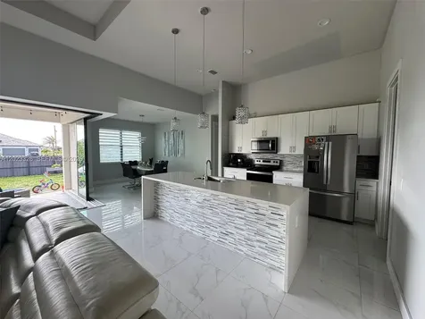 113 NW 38th Place Cape Coral FL 33993