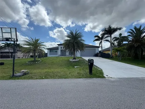 113 NW 38th Place Cape Coral FL 33993