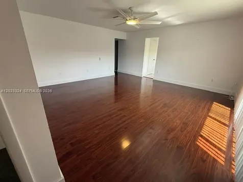 8304 Dundee Terrace Miami Lakes FL 33016