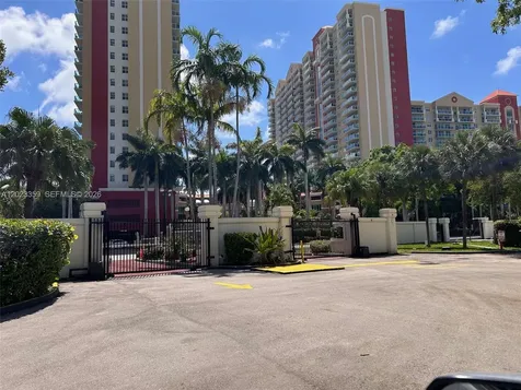 16909 N Bay Road Sunny Isles Beach FL 33160