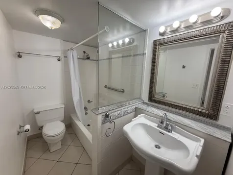 16909 N Bay Road Sunny Isles Beach FL 33160