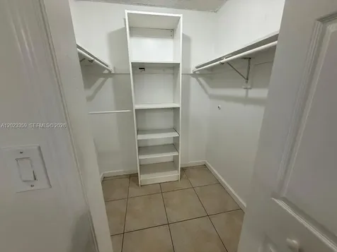 16909 N Bay Road Sunny Isles Beach FL 33160