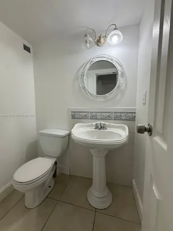 16909 N Bay Road Sunny Isles Beach FL 33160