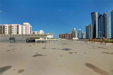 16909 N Bay Road Sunny Isles Beach FL 33160