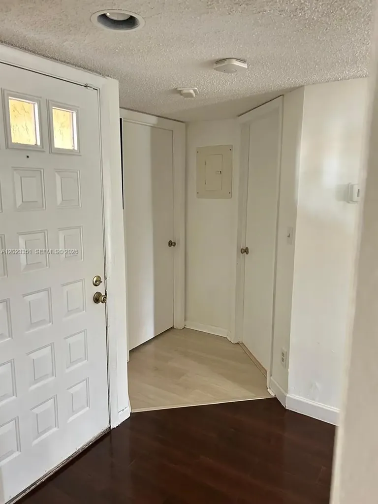 977 Coral Club Drive Coral Springs FL 33071