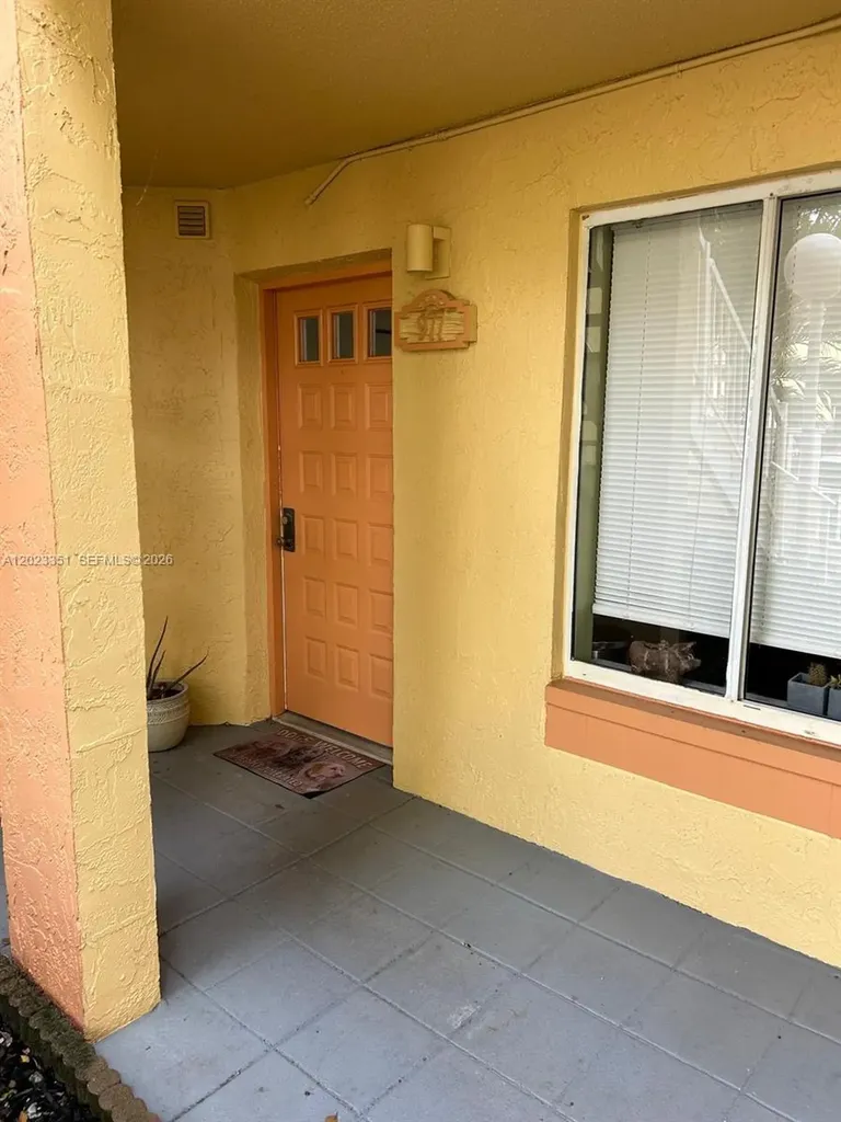 977 Coral Club Drive Coral Springs FL 33071