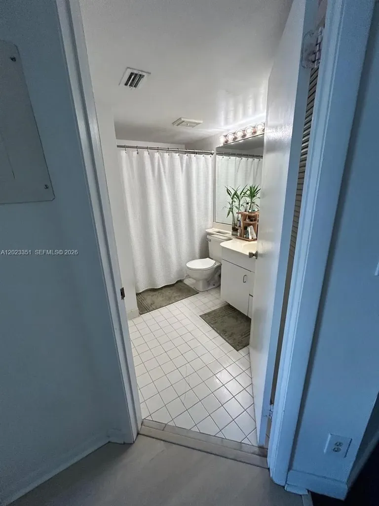 977 Coral Club Drive Coral Springs FL 33071