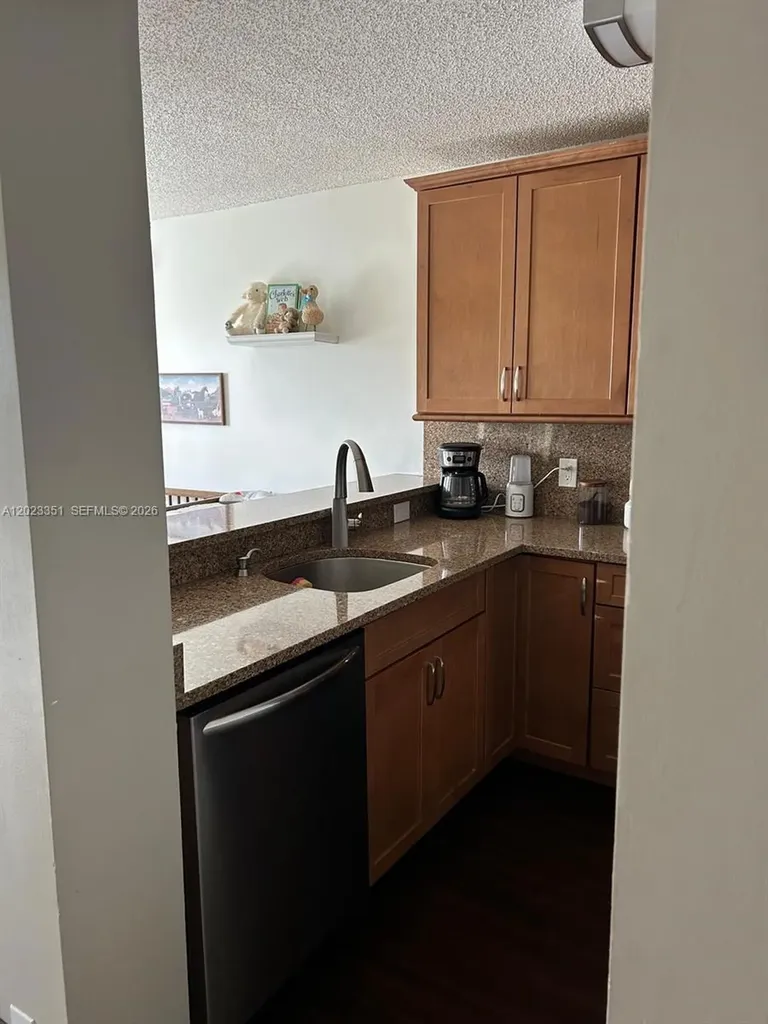 977 Coral Club Drive Coral Springs FL 33071