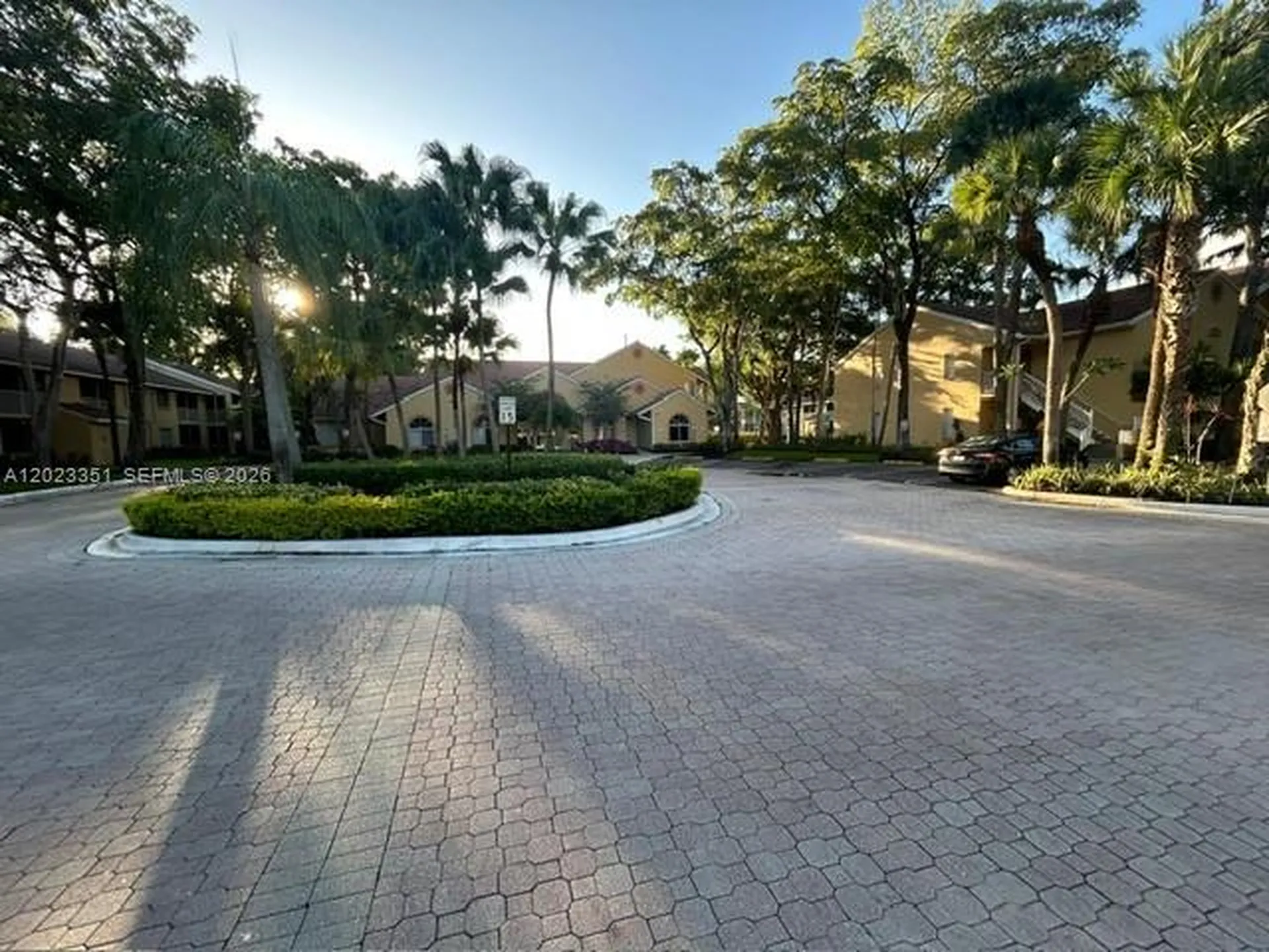 977 Coral Club Drive Coral Springs FL 33071
