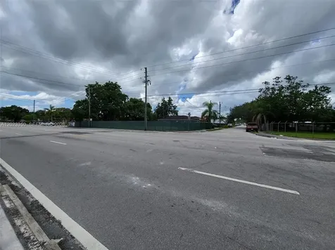 184 St SW 102 Place Miami FL 33157