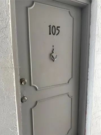 4495 NW 9th Street Miami FL 33126