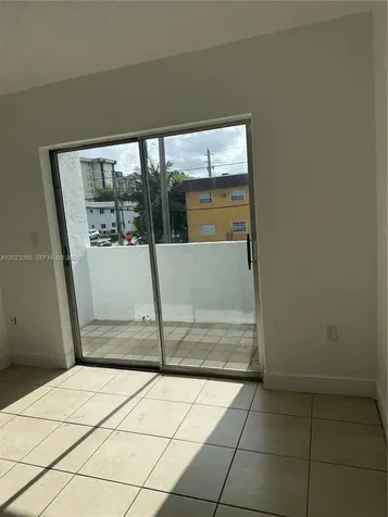 4495 NW 9th Street Miami FL 33126