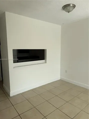 4495 NW 9th Street Miami FL 33126