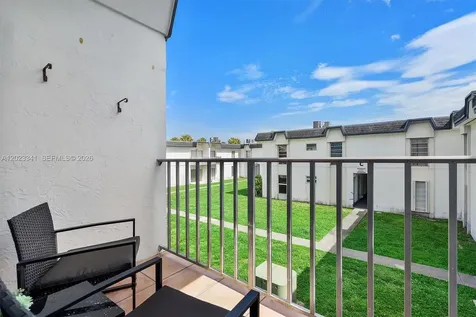7232 SW 94th Place Miami FL 33173