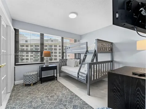 5225 Collins Avenue Miami Beach FL 33140