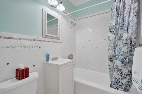 717 Espanola Way Miami Beach FL 33139
